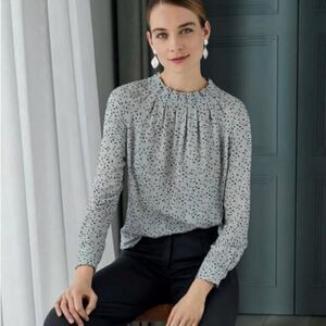 The Fold London Charfield Blouse In Grey Dotty Holiday Heritage Quiet Luxury Med